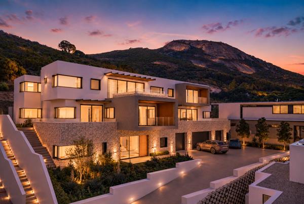 5 Bedroom House