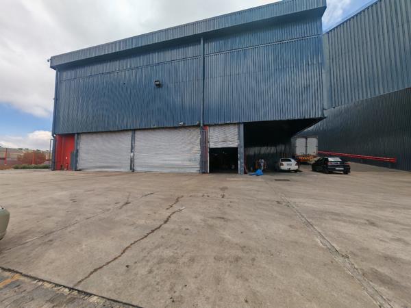 1 200  m² Industrial space