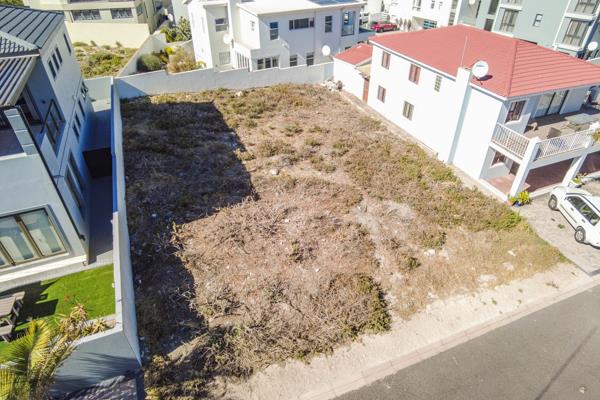 392 m² Land