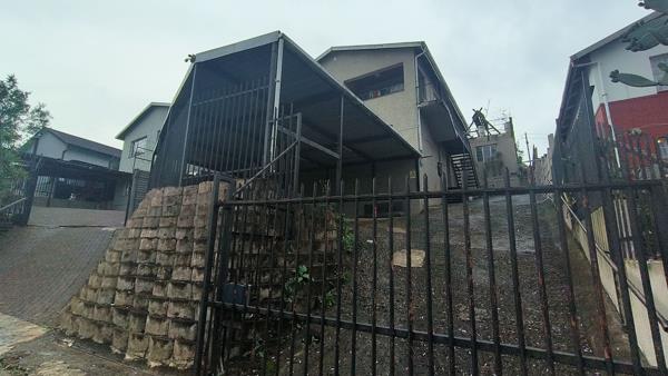 10 Bedroom House