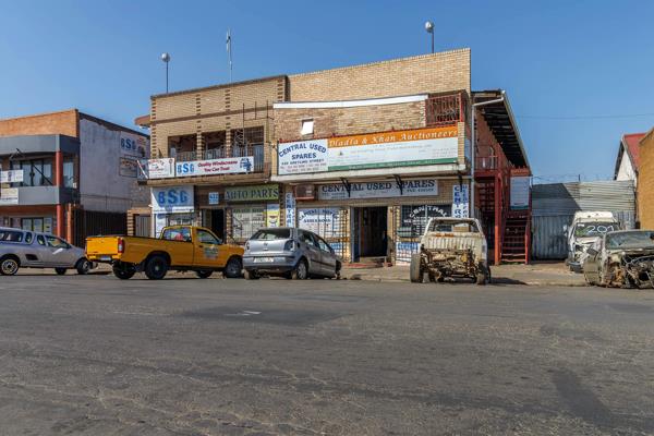 1 048  m² Industrial space