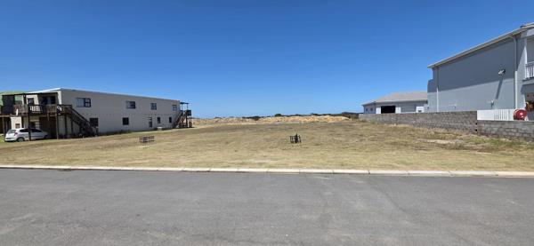 1 710 m² Land