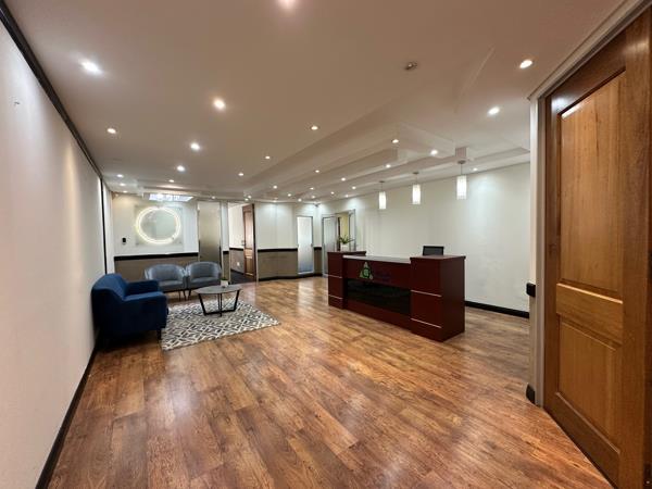 404  m² Commercial space