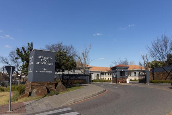 333  m² Commercial space