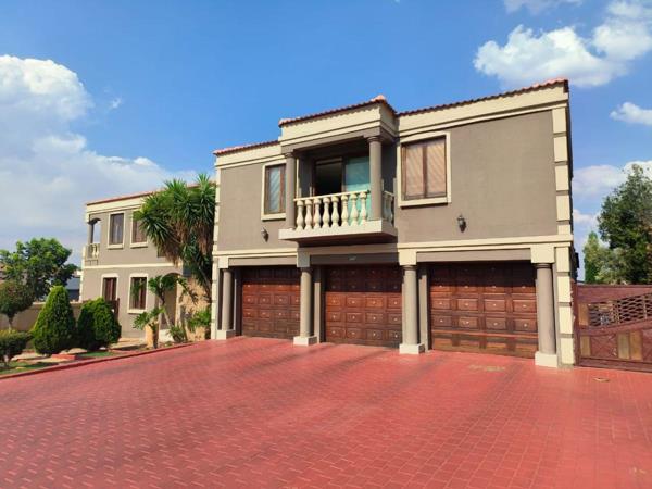 5 Bedroom House
