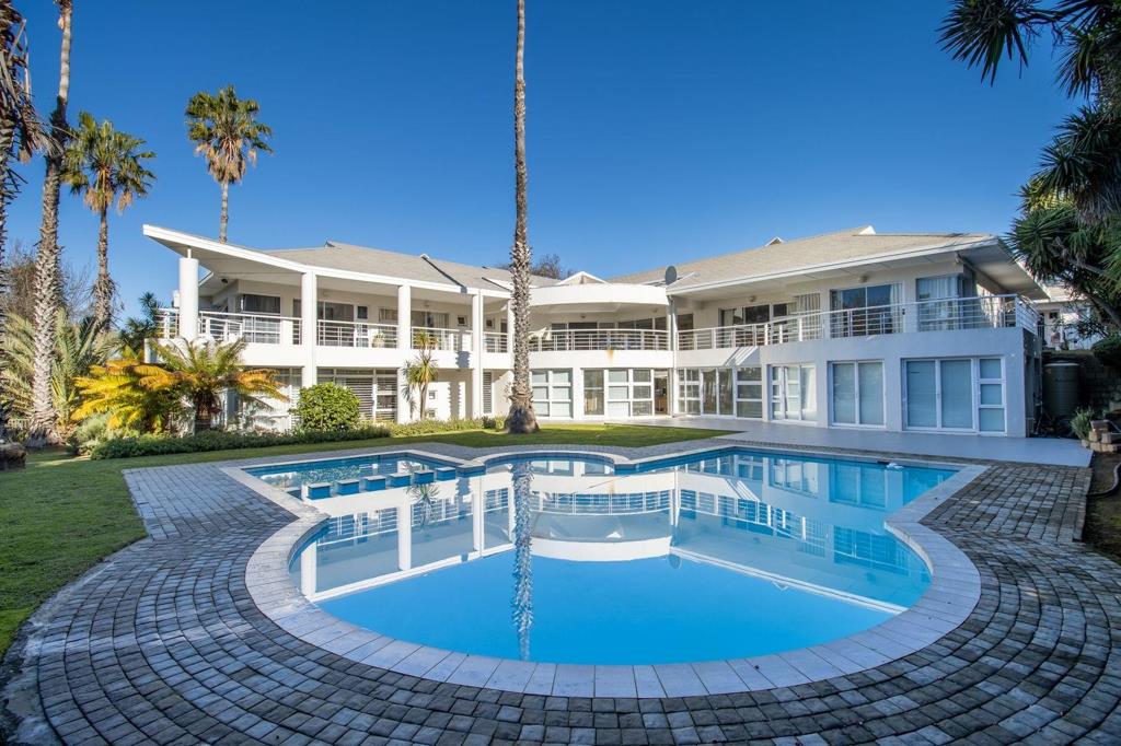 7 Bedroom House