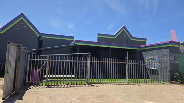 400  m² Commercial space