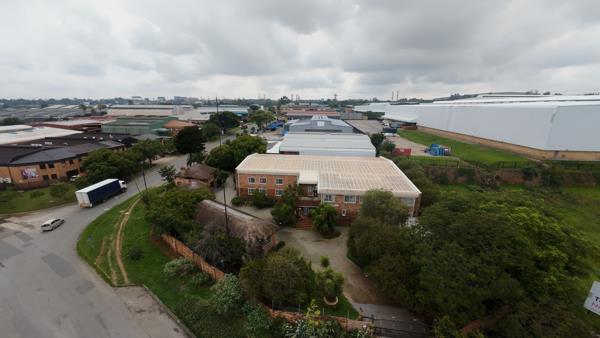 1 250 m² Industrial space