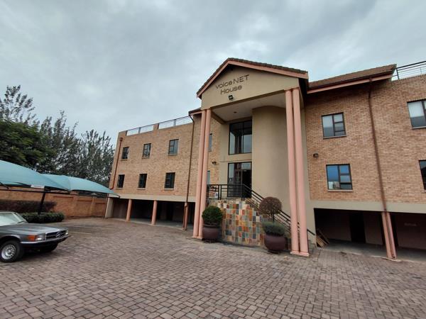 203  m² Commercial space