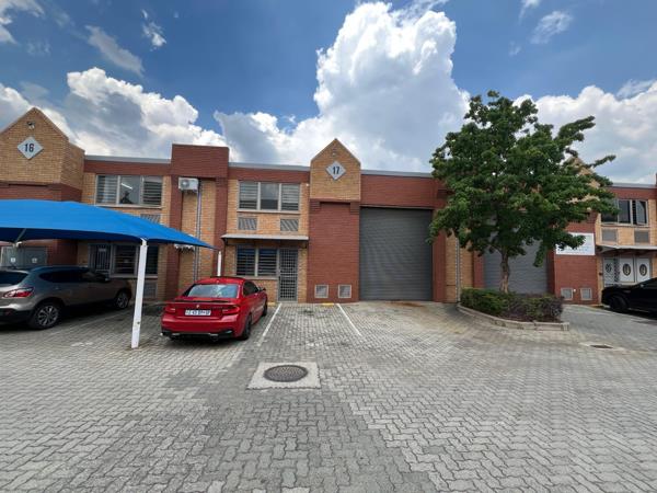 271  m² Industrial space