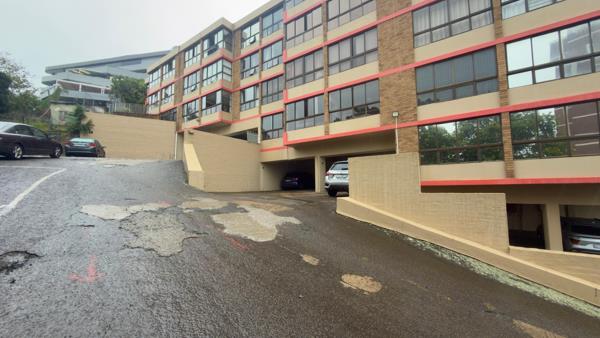 3.5 Bedroom Apartment