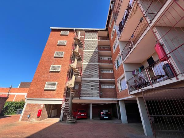 1 Bedroom Flat