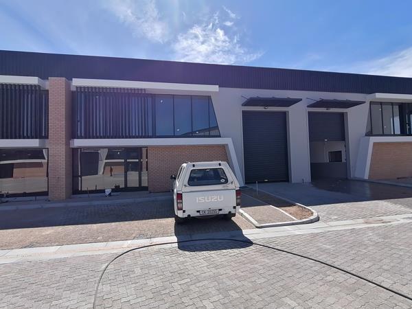 565  m² Industrial space