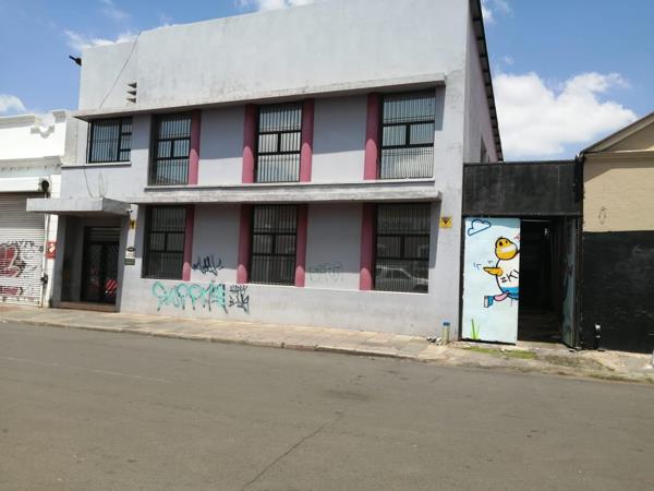 684  m² Industrial space