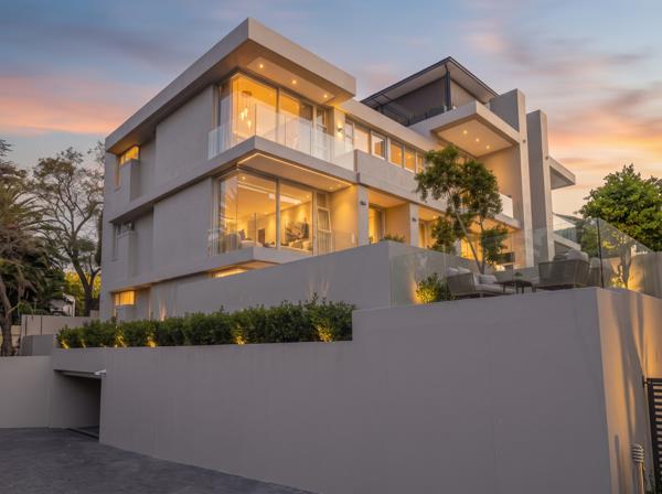 3 Bedroom Apartment