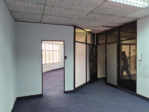 100 m² Commercial space