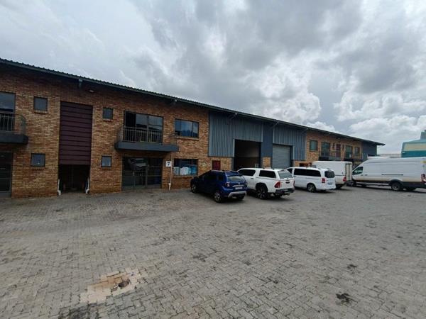 353  m² Industrial space