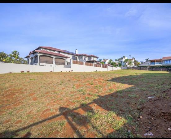 1 250 m² Land