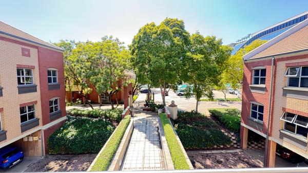 153  m² Office Space