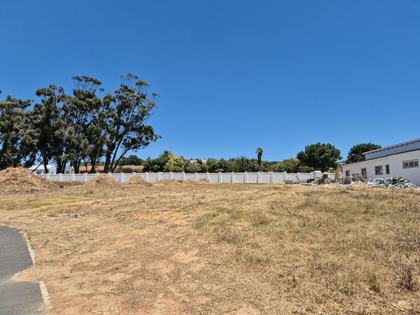 950 m² Land