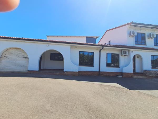 165  m² Commercial space