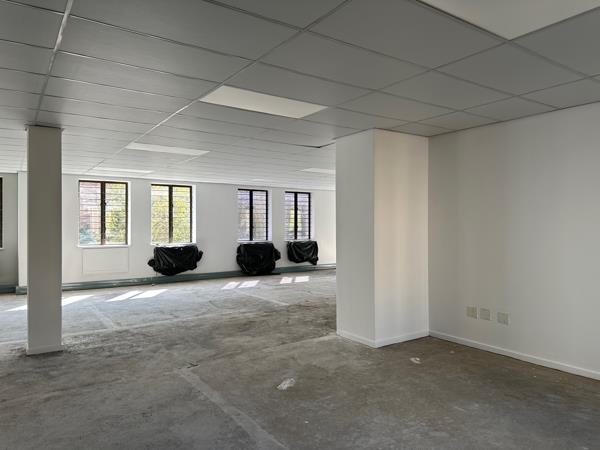 470  m² Commercial space