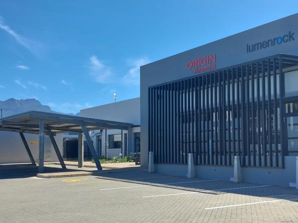 154 m² Retail Space
