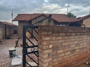 House in Protea Glen