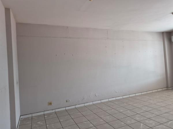 200 m² Commercial space