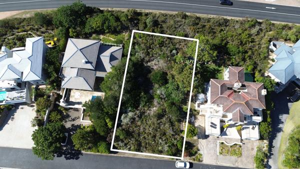 1 024 m² Land