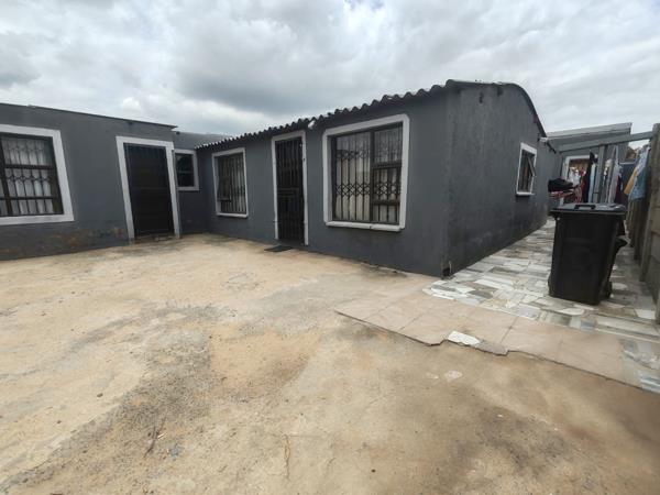 2 Bedroom House