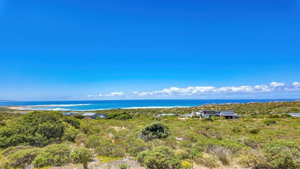 775 m² Land