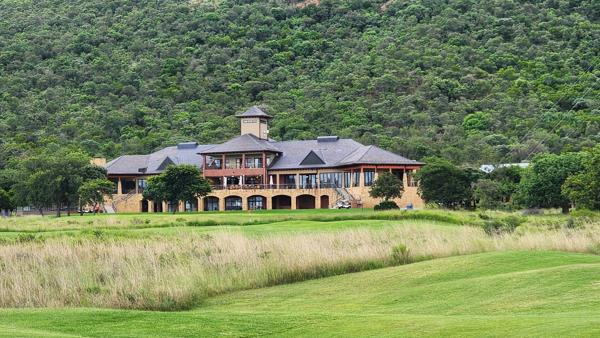 1 028 m² Land