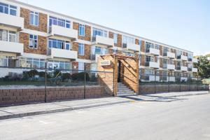 Apartment in Strand South