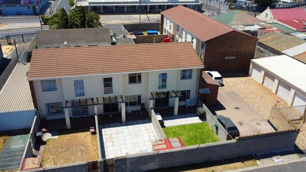 21 Bedroom Townhouse