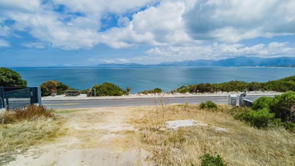 495 m² Land