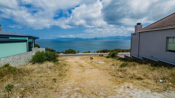 495 m² Land