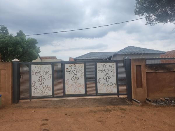 2 Bedroom House