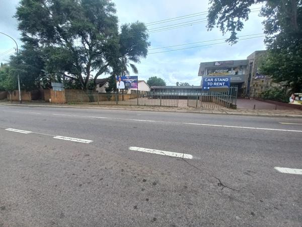 700  m² Commercial space