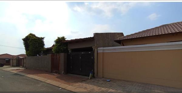 2 Bedroom House