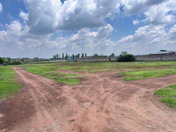 4 638 m² Land