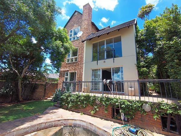 5 Bedroom House