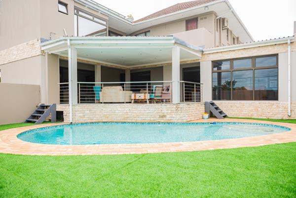 9 Bedroom House