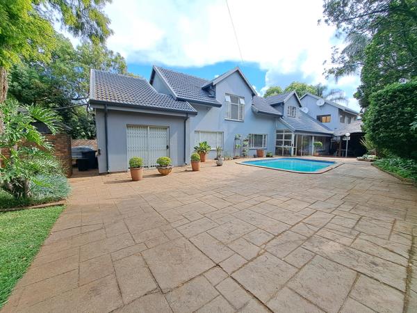 6 Bedroom House