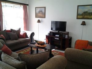 Townhouse in Gallo Manor