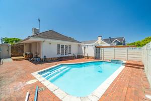 House in Rondebosch East