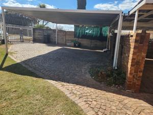 House in Allen Grove