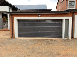 Apartment in Golden Fields Estate