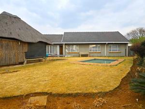 House in Bonaero Park