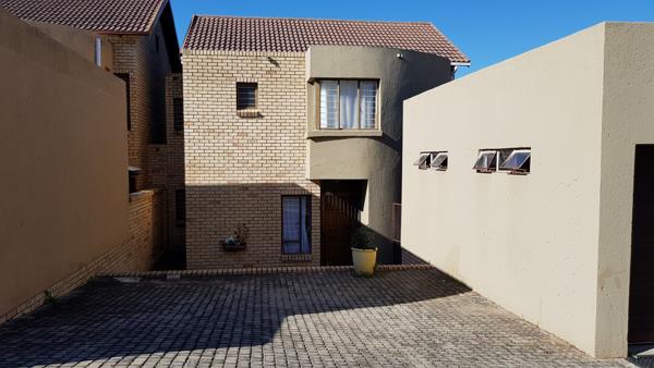 3 Bedroom Townhouse